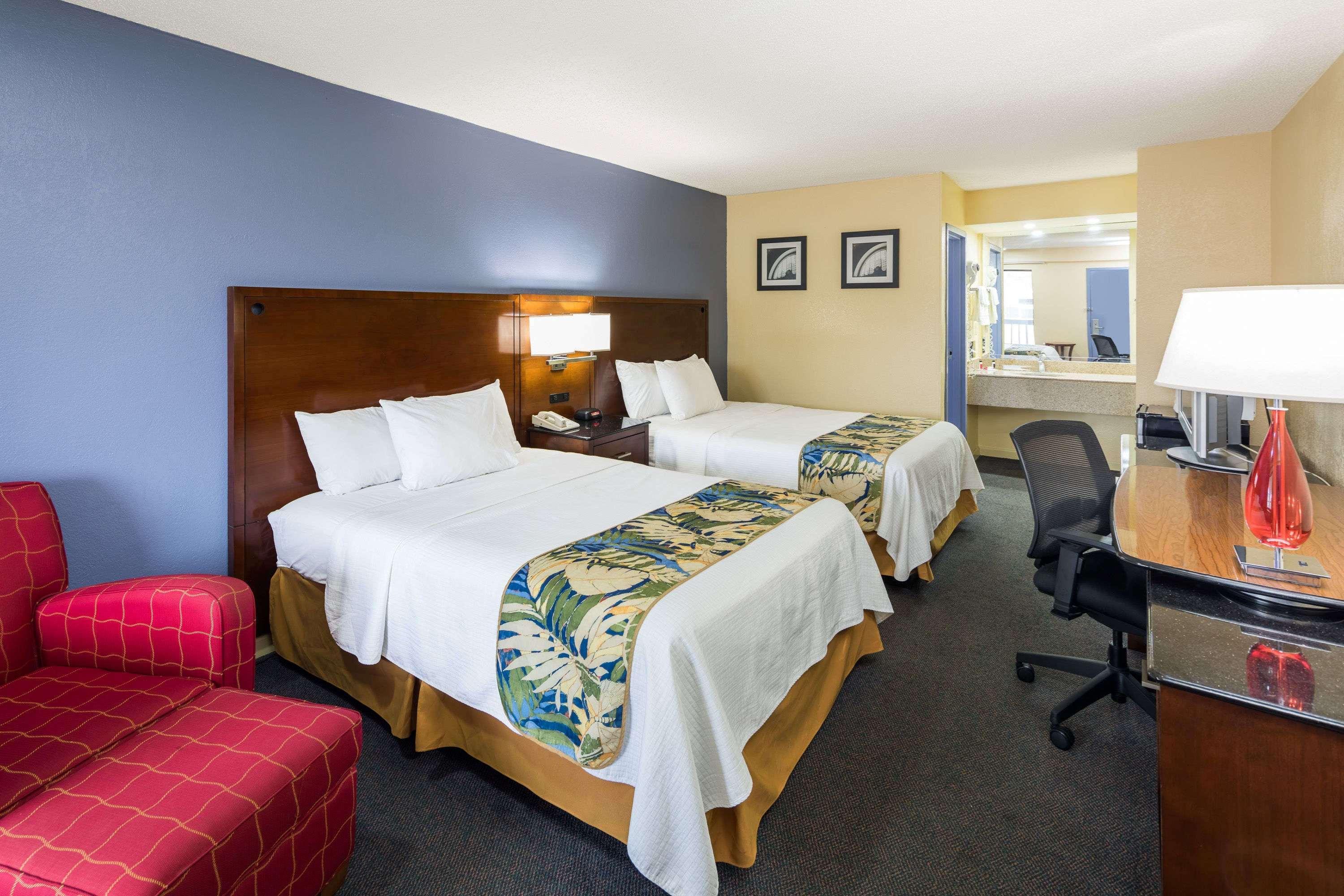 Days Inn By Wyndham Walterboro Buitenkant foto