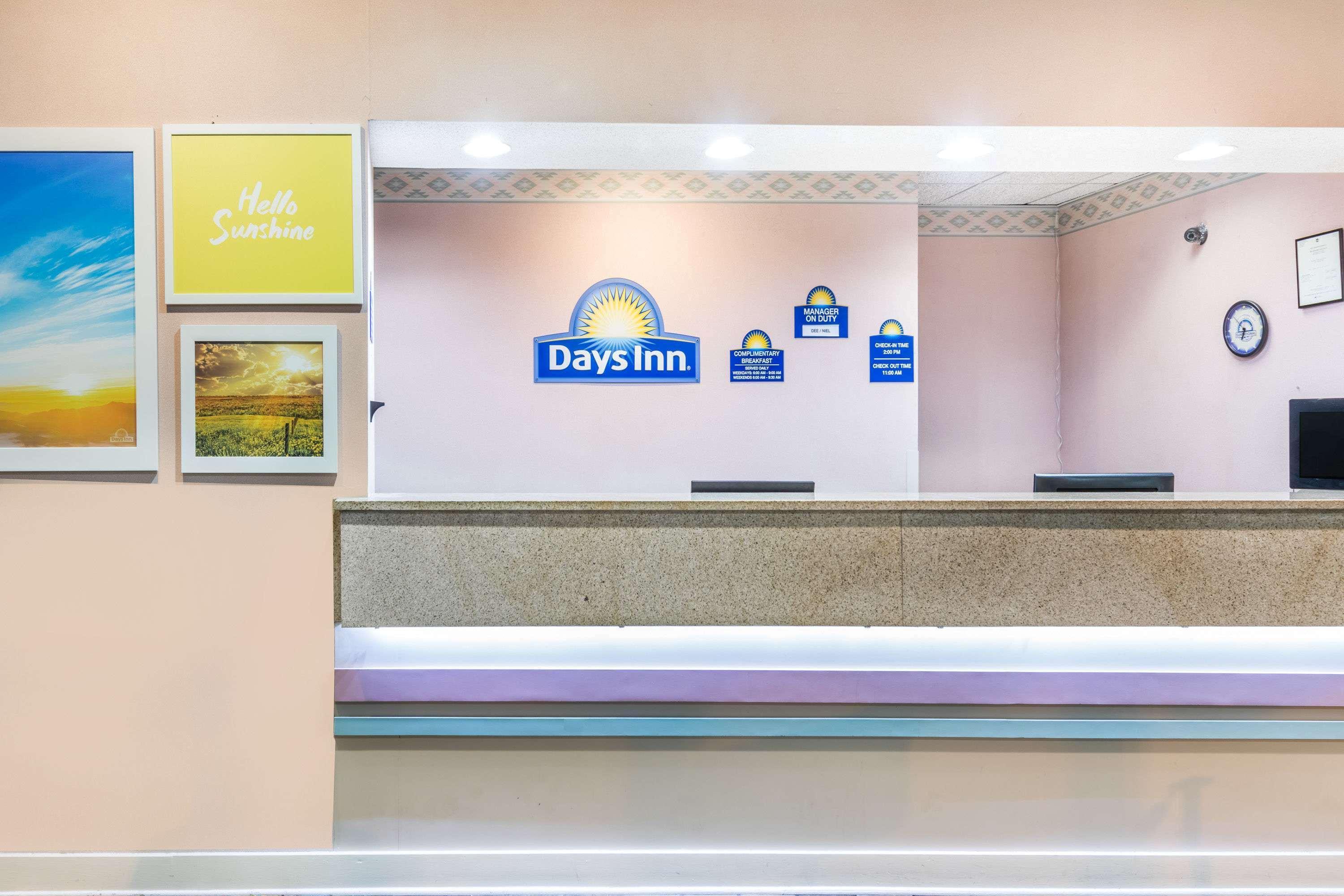 Days Inn By Wyndham Walterboro Buitenkant foto