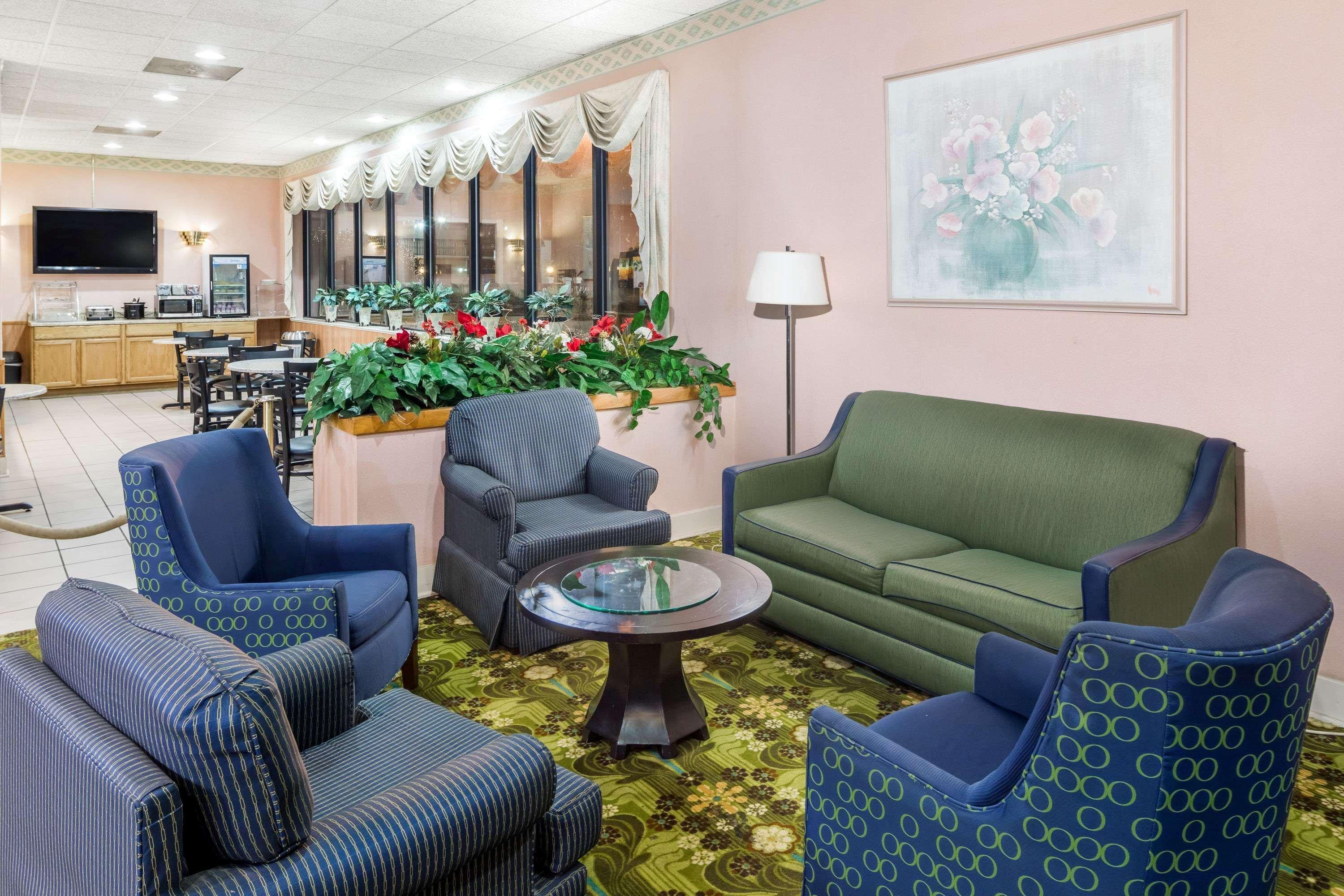 Days Inn By Wyndham Walterboro Buitenkant foto