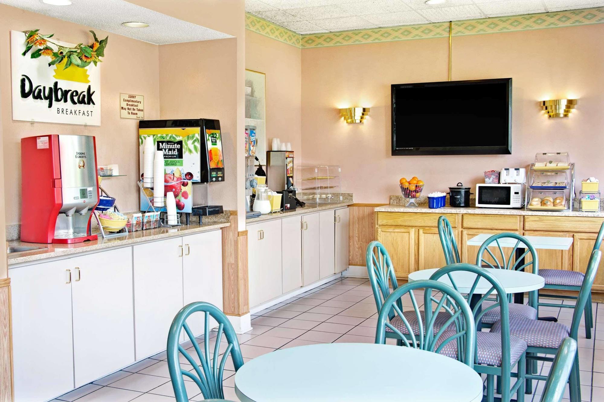 Days Inn By Wyndham Walterboro Buitenkant foto