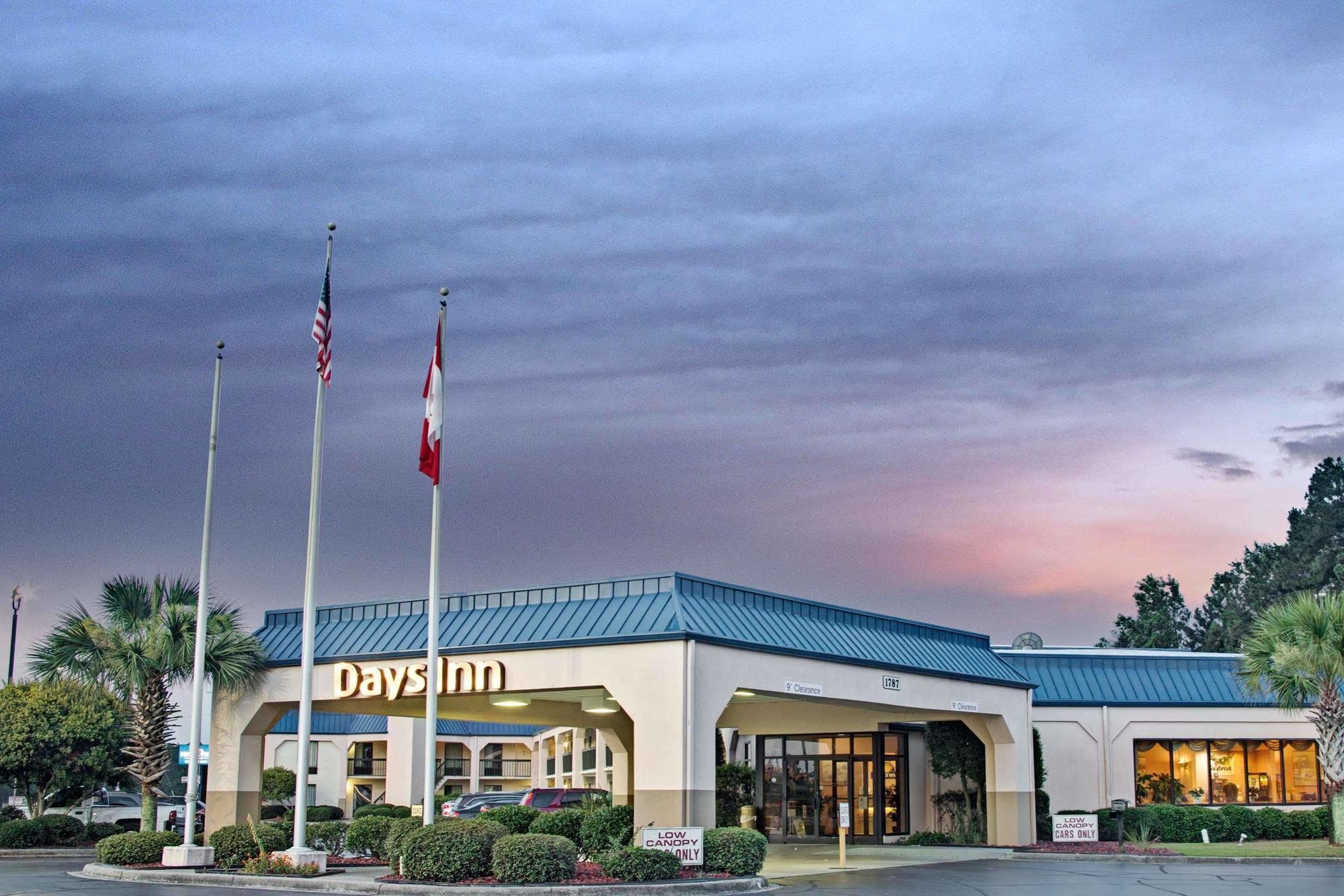 Days Inn By Wyndham Walterboro Buitenkant foto